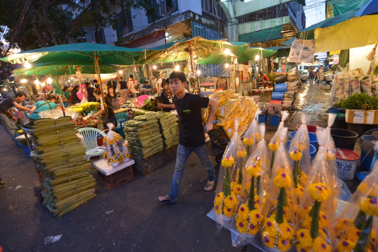 things to do in bangkok, bangkok, old town, flower market, sightseeing