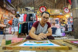 Meet the Local Expert Khun Maitree at Khlong Lat Mayom Floating Market