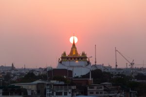 Romantic Places in Thailand for Honeymoon and Couples Romantic sunset meets the glorious gold of Golden Mount in Bangkok