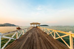 Romantic Places in Thailand for Honeymoon and Couples Stroll along Asadang Bridge and feel the Thai-European atmosphere on Sichang Island in Chonburi