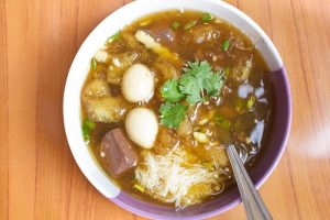 Kra Poh Pla (Thai Fish Maw) : fleck some chili and you have a perfect local dinner!